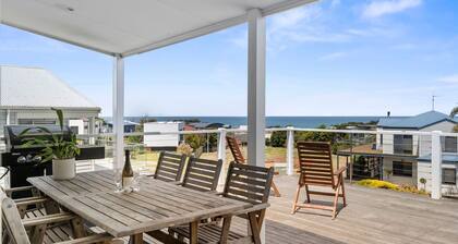 Seaview Apollo Escape