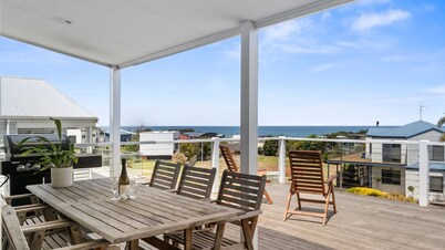 Seaview Apollo Escape