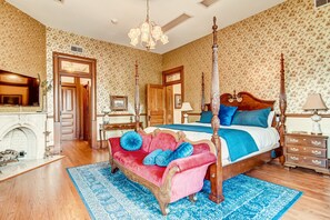 3 chambres, bureau, fer et planche à repasser, accès au Wi-Fi (inclus)