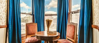 Timeless Elegance | Walk to Capitol & Attractions | Historic Luxury