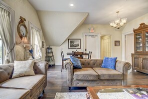 Älytelevisio, videopelejä, kirjoja, musiikkikirjasto