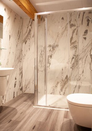 Superior-Zweibettzimmer, mit Bad | Badezimmer