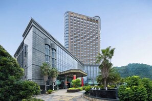 Unclassified image, 3 of 66, button - Minzhong Grand Hotel (Youxi)