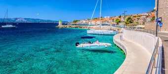 Sea View Home Marianne 200m from sea, Bol, Croatia