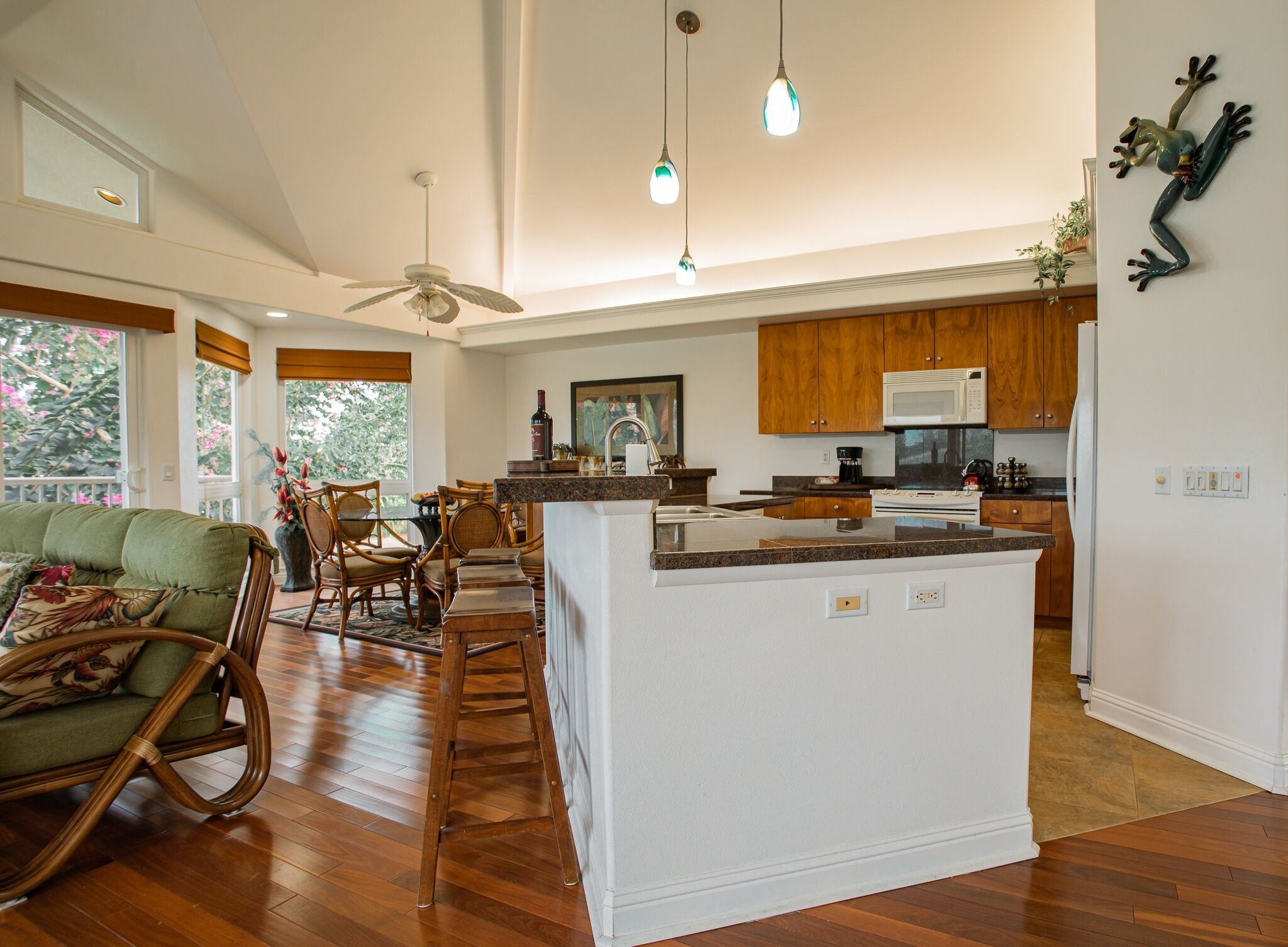 Appart'hôtel, 3 chambres | Cuisine privée | Réfrigérateur, four, grille-pain