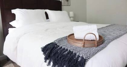 Relax + Renew| Cozy Chic 1 BR Buckhead area