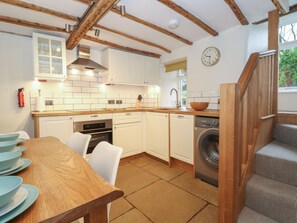 Cottage | Private kitchen | Fridge, dishwasher, electric kettle, toaster - 3 Settlebeck Cottages (Sedbergh)