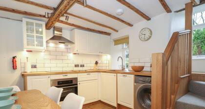 3 Settlebeck Cottages