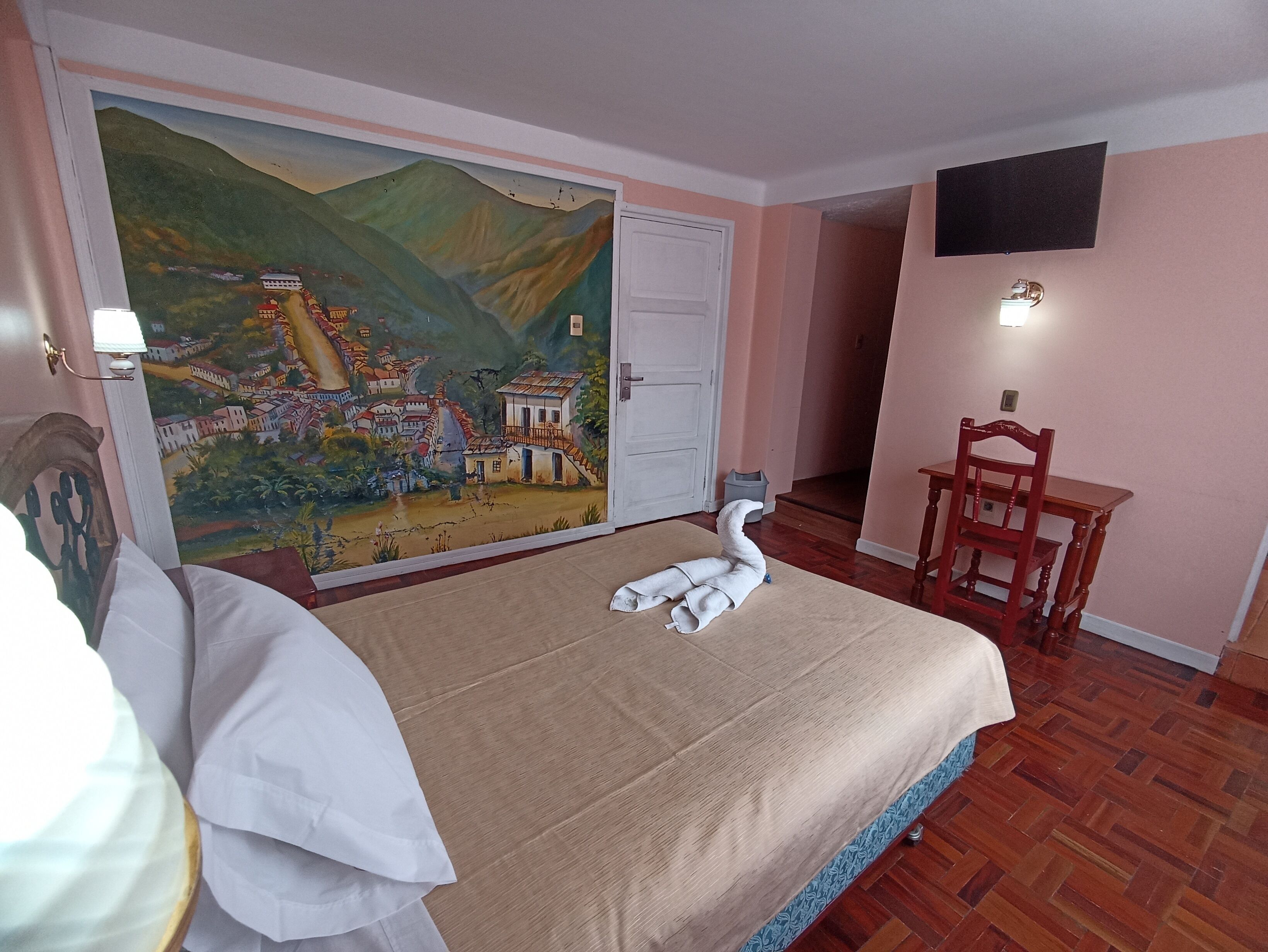 بديكورات فريدة لكل غرفة ومساحة عمل للكمبيوتر المحمول وواي فاي مجانًا