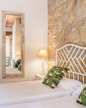 3 chambres, Wi-Fi gratuit, draps fournis