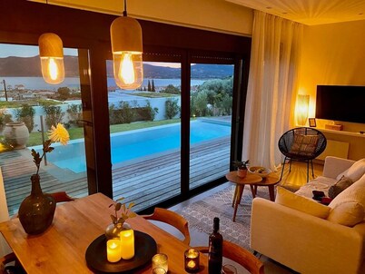 VILLA NYSA 3 bed villa. Amazing sea views, private pool - option to heat