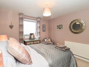 Cottage | 2 bedrooms, individually decorated, individually furnished, free WiFi - Solway View (Wigton)