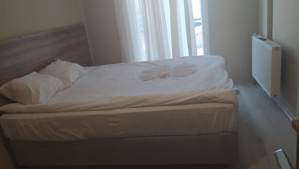Classic Room | Desk, laptop workspace, WiFi (free) - GRAND SARAY HOTEL (Saray)