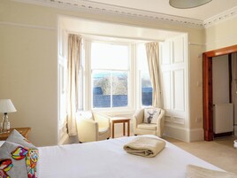 Cottage | 9 bedrooms, individually decorated, individually furnished, free WiFi