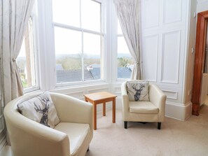 Living area - Tayview (Killin)