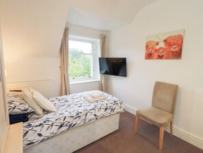 7 bedrooms, individually decorated, individually furnished, free WiFi