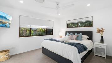 5 間睡房、熨斗/熨衫板、免費 Wi-Fi、床單