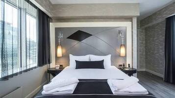 Exclusive Room | 2 bedrooms, free WiFi