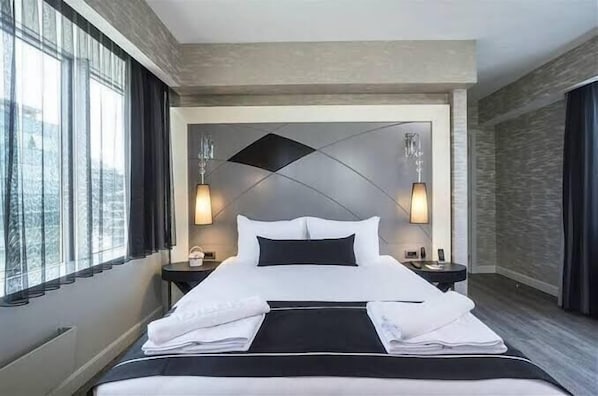 Exclusive Room | 2 bedrooms, free WiFi