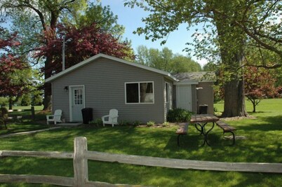 Cottage 1 on Beautiful Fox Lake!
