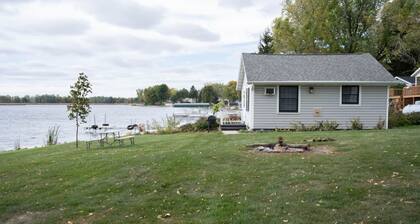 Cottage 5 on Beautiful Fox Lake!