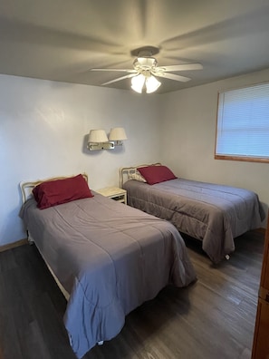 1 bedroom, WiFi, bed sheets