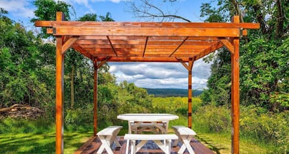 Mountain Vista Lodge w/hot tub & arcade