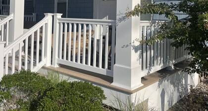 Ocean View - 9 Bed & 5 Bath-1.5 Blocks to Boardwalk - Sleeps 24!