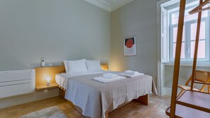 2 soverom, strykejern/-brett, wi-fi (inkludert) og sengetøy