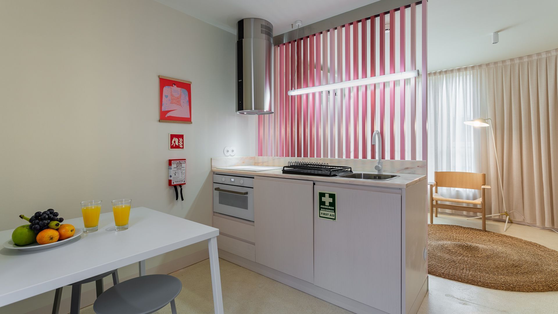 Refrigerador, microondas, parrilla de estufa y lavavajillas 