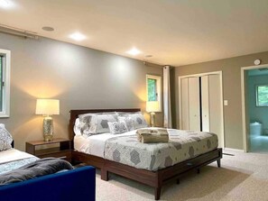 Room - The Indelible Home of Mount Pocono  (Long Pond)