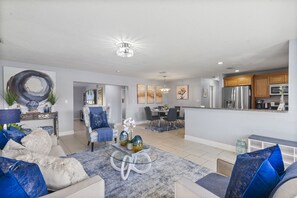 Smart TV, fireplace, books, offices
