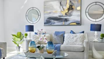 Smart TV, fireplace, books, offices