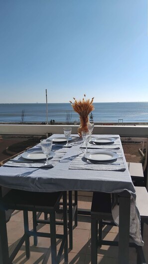 Outdoor dining - Appartement Face MER - La Baule (LA BAULE ESCOUBLAC)