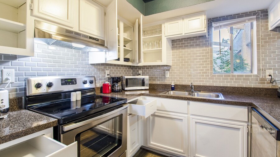 The Avenida Condominiums