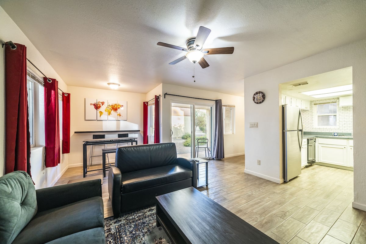 Exclusive Condo | 1 bedroom, iron/ironing board, free WiFi