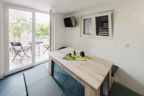 تناول الطعام