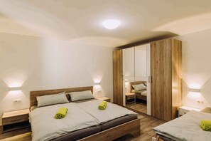 1 غرفة نوم وسرير سفر وخدمة الإنترنت