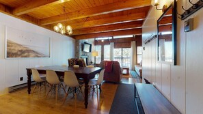 Interior - Close to Lifts | Spacious | Fireplace | Crestview 12 (Angel Fire)