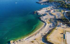 Beach nearby - Villa with pool for 6 people (Sveti Vid Dobrinjski)