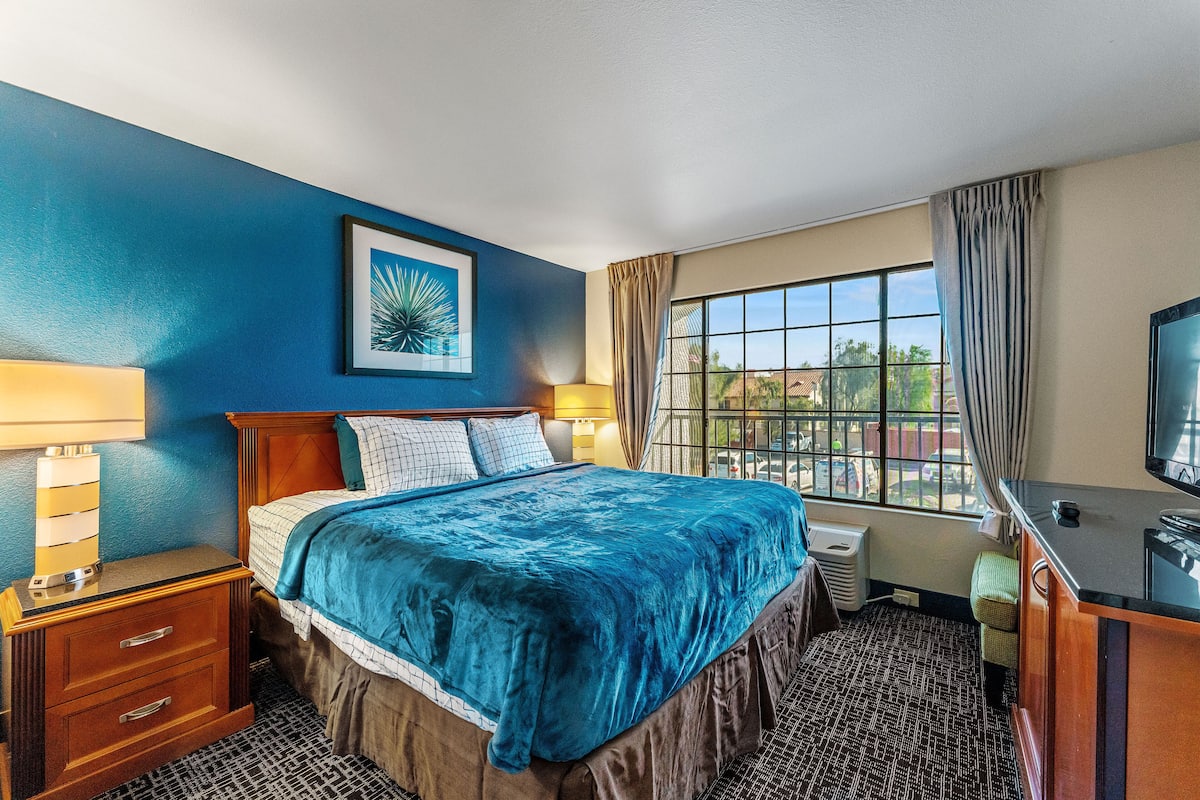 Business Condo
