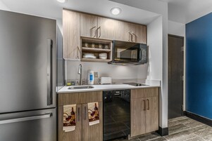 1 多间卧室、高档床上用品、客房内保险箱、特色家居