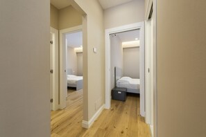 2 Schlafzimmer, Schreibtisch, Bügeleisen/Bügelbrett, WLAN