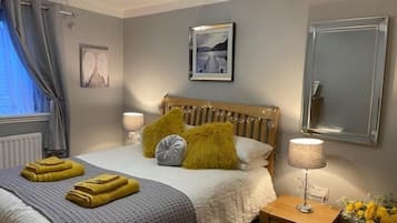 3 bedrooms, iron/ironing board, travel crib, WiFi