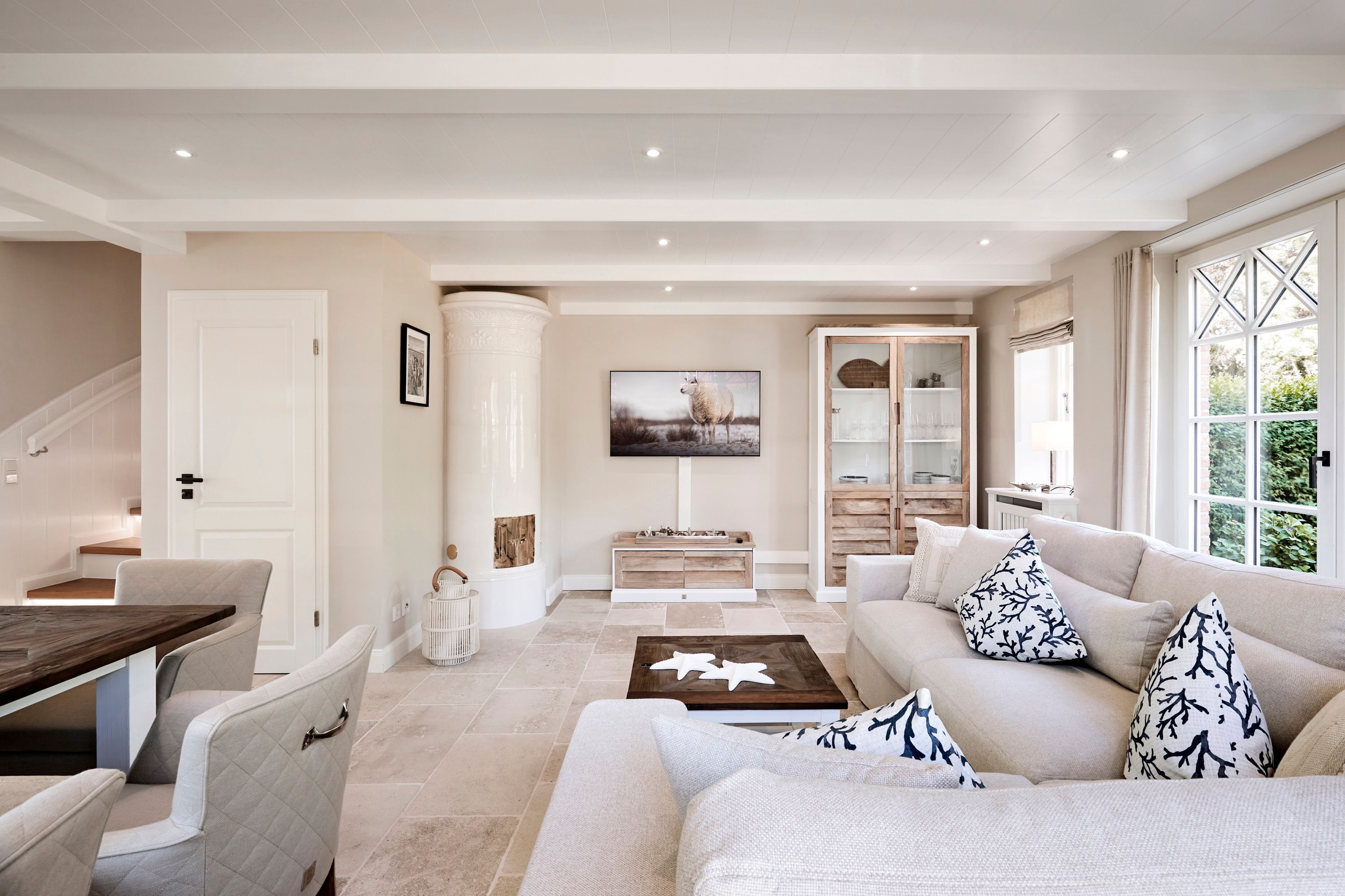 TV, fireplace, video games