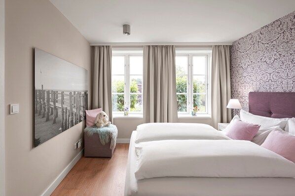 4 Schlafzimmer, Zimmersafe, Schreibtisch, WLAN