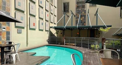 201 Mapungubwe Hotel Apartments - Executive Room