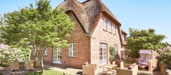 Emigrant house