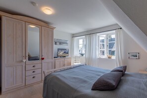 3 bedrooms, in-room safe, desk, WiFi - Thatched roof house Hedehusum - Hedehusum (Utersum)