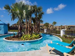 Piscine extérieure, piscine chauffée